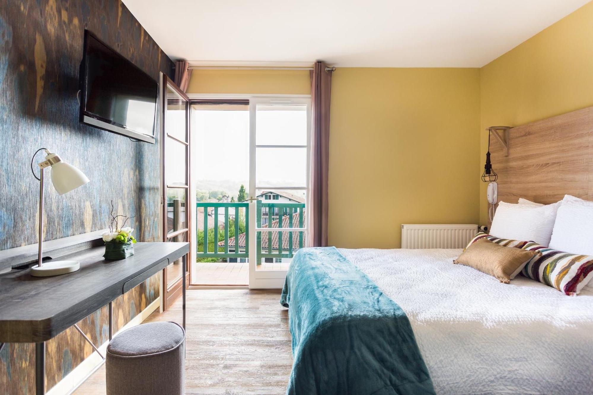 Hotel Mendionde 3*